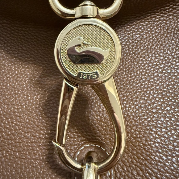NWOT, Dooney & Bourke Logo Lock Shoulder Bag - Picture 4 of 16